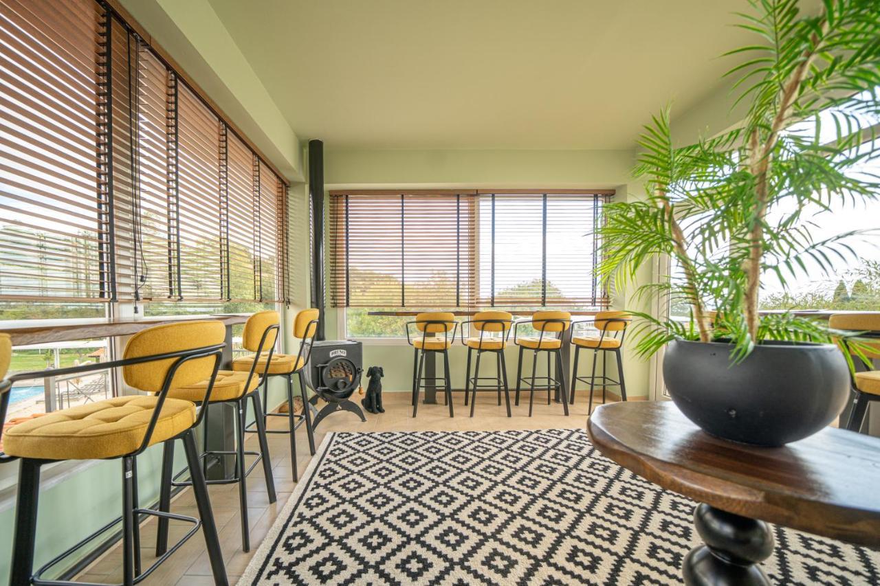 Tselikas Hotel Kozani Ngoại thất bức ảnh