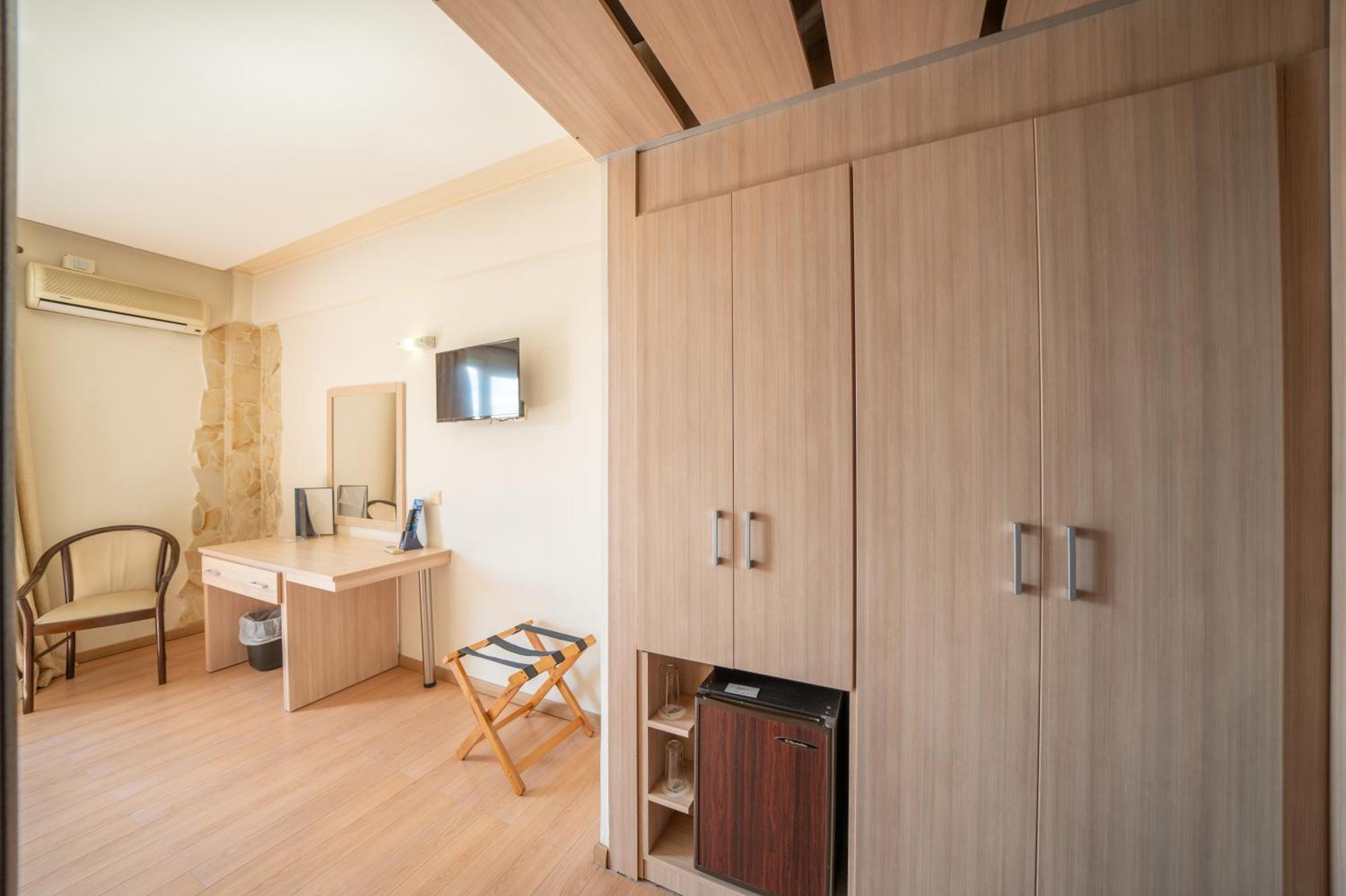 Tselikas Hotel Kozani Phòng bức ảnh