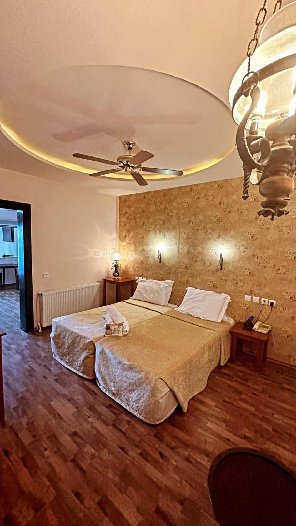 Tselikas Hotel Kozani Phòng bức ảnh